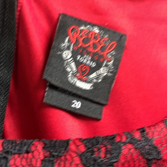 Rebel Wilson Peplum Dress - Picture 4 of 4